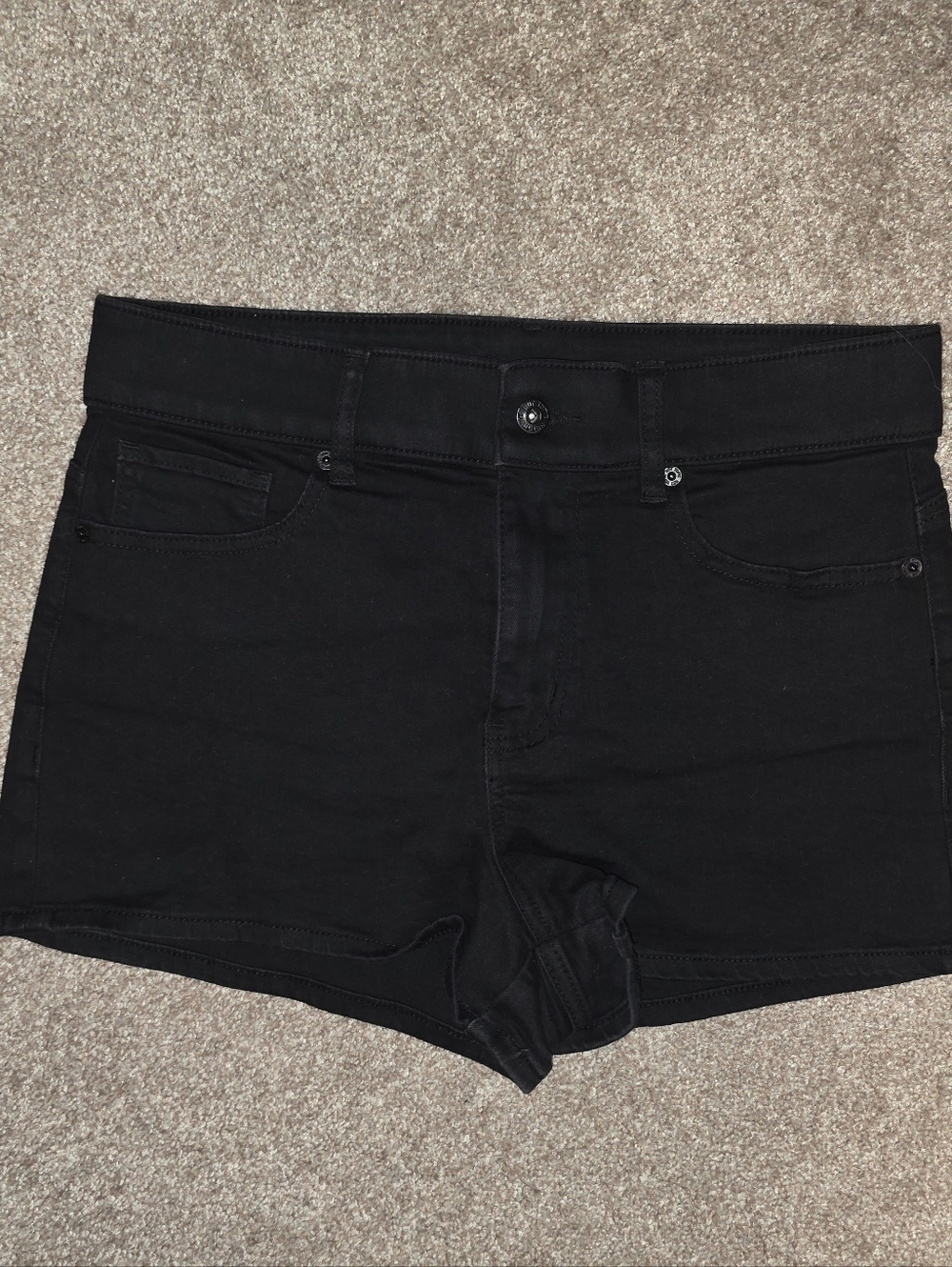 Black highwaisted shorts